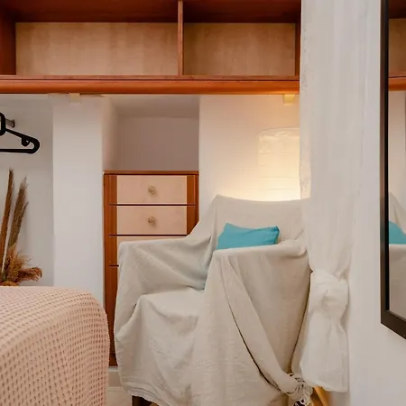 Small In Grotta Naxos Appartement *