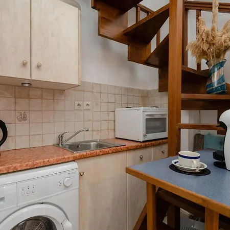 Small In Grotta Naxos Appartement *